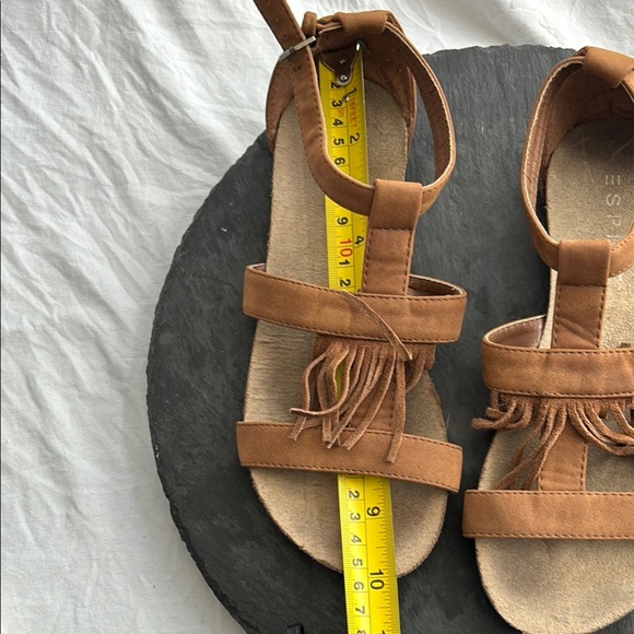 Womens size 8.5 Bohemian Brown Leather Sandals with Fringe - Picture 9 of 9